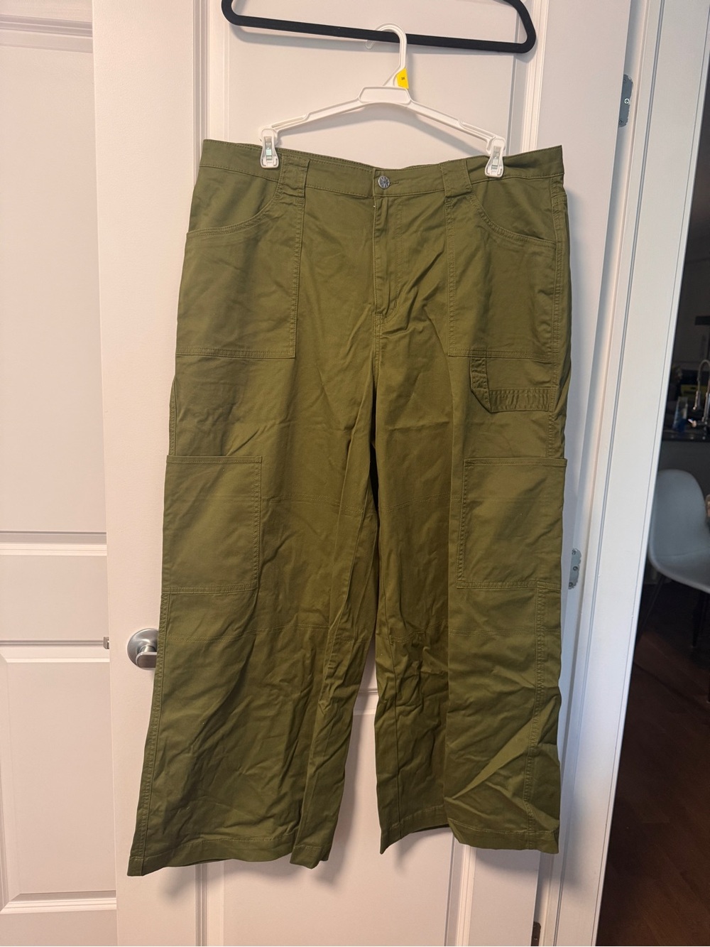 Plus Size Women’s Olive Green Utility Cargo Wide-Leg Pants from Dolls Kills.
